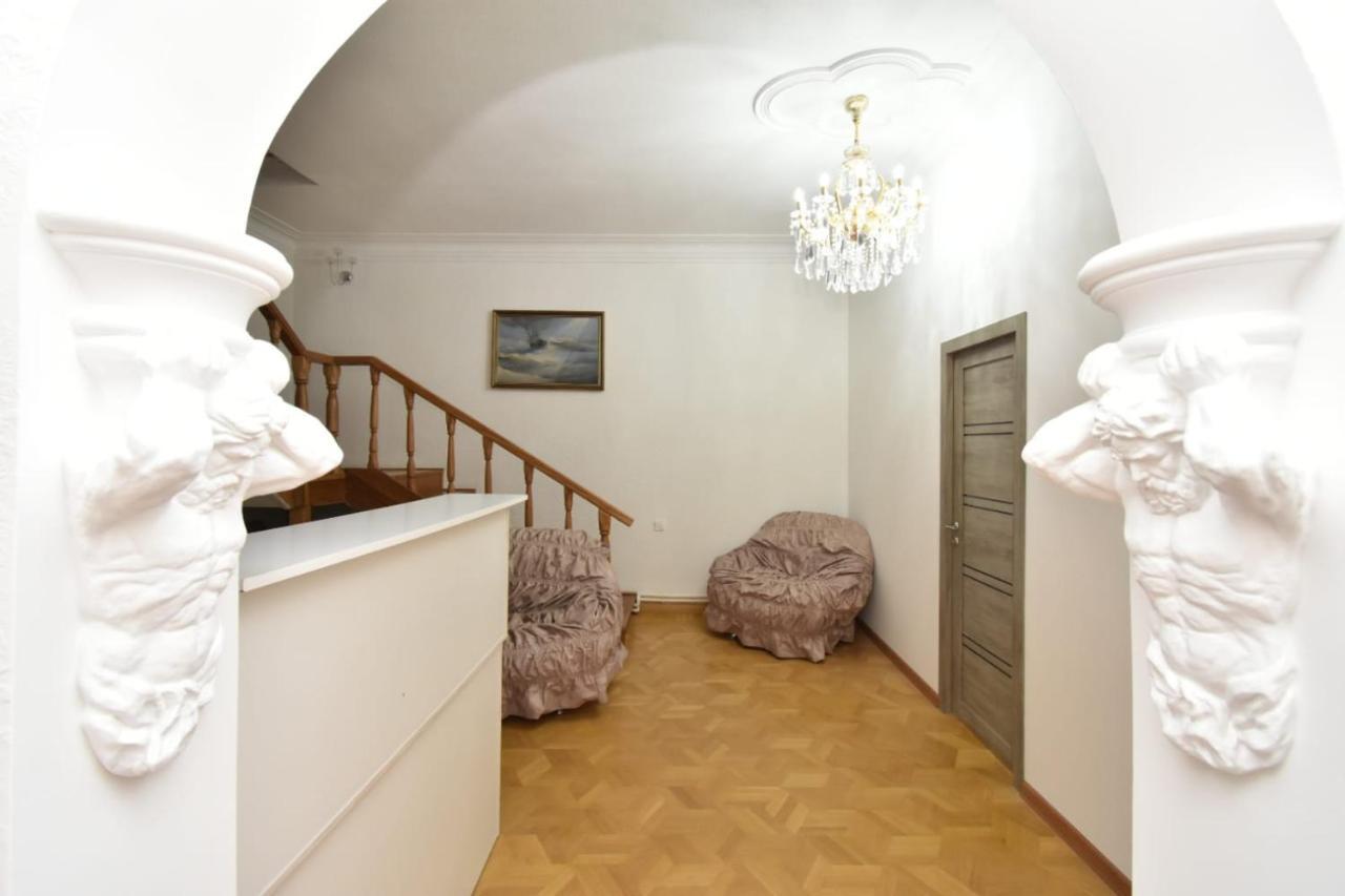 Guesthouses Opera Erévan Extérieur photo