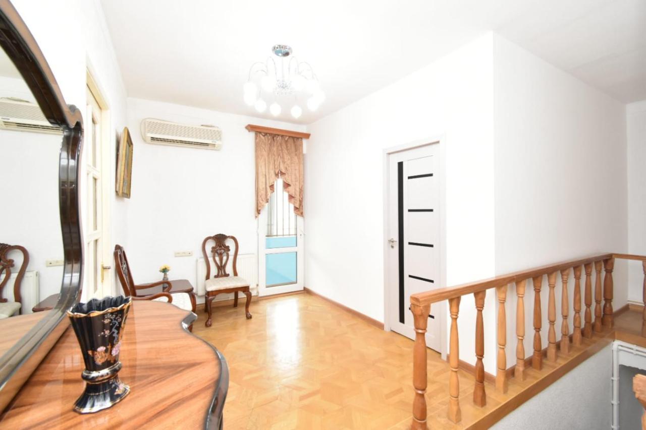 Guesthouses Opera Erévan Extérieur photo