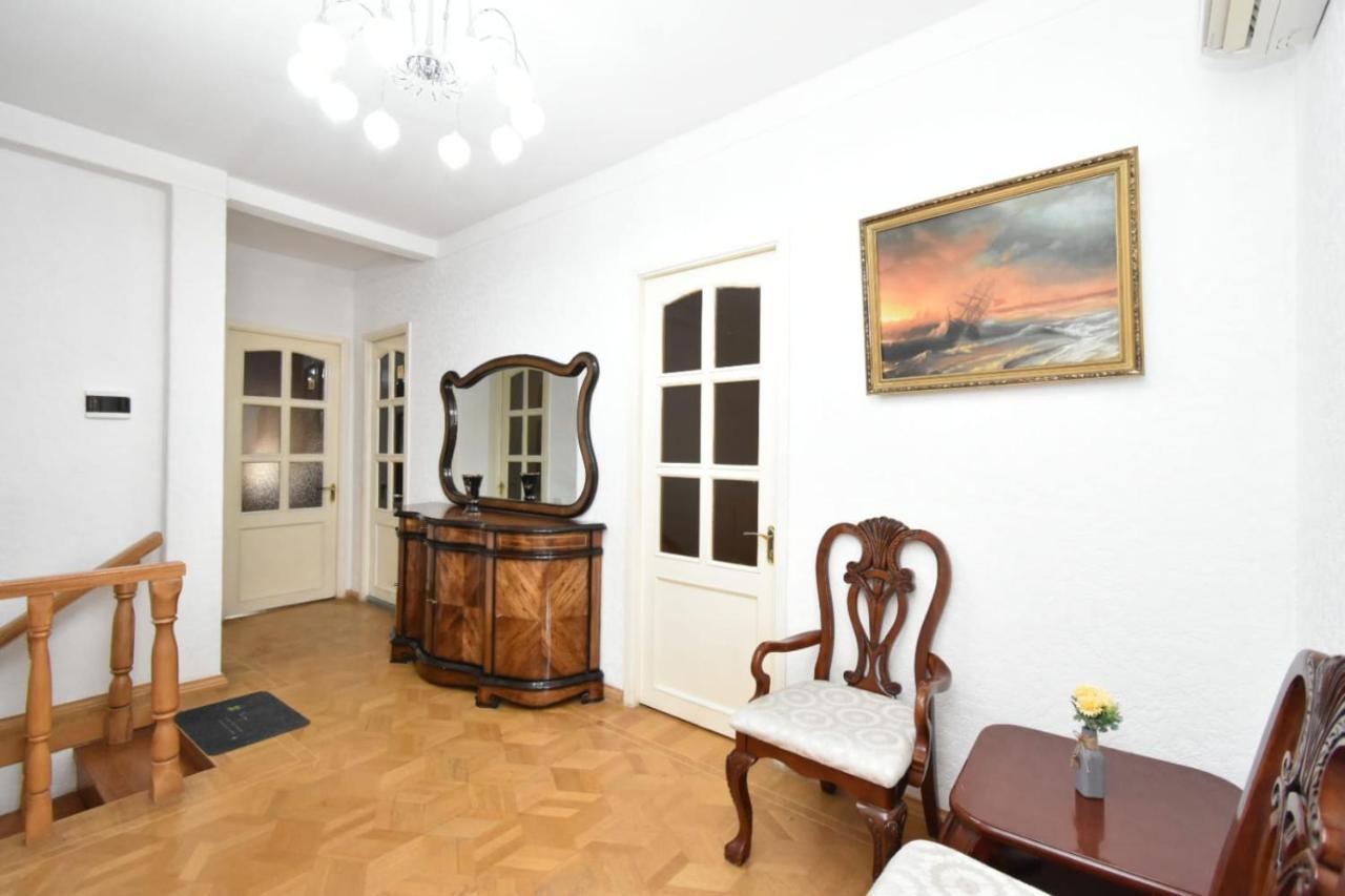 Guesthouses Opera Erévan Extérieur photo
