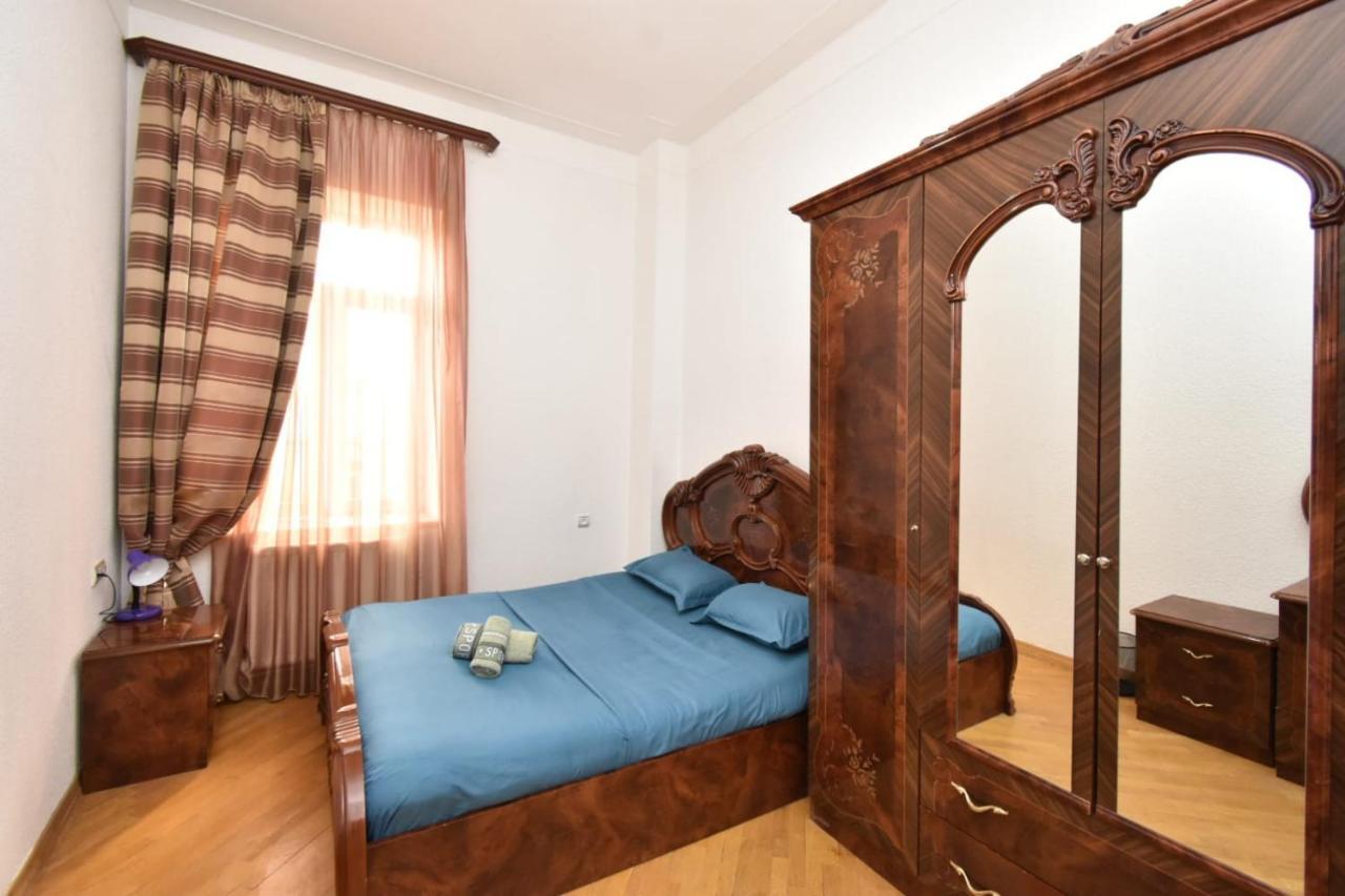 Guesthouses Opera Erévan Extérieur photo