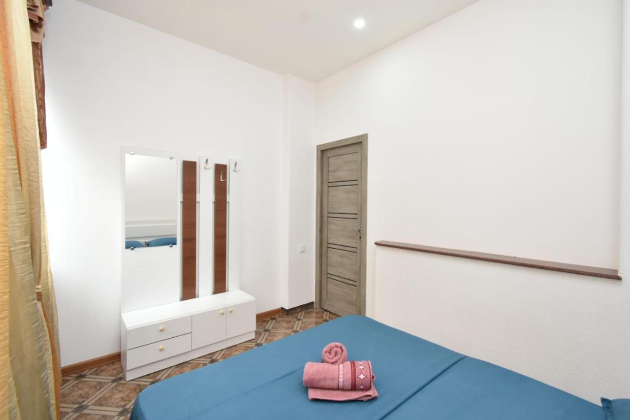 Guesthouses Opera Erévan Extérieur photo