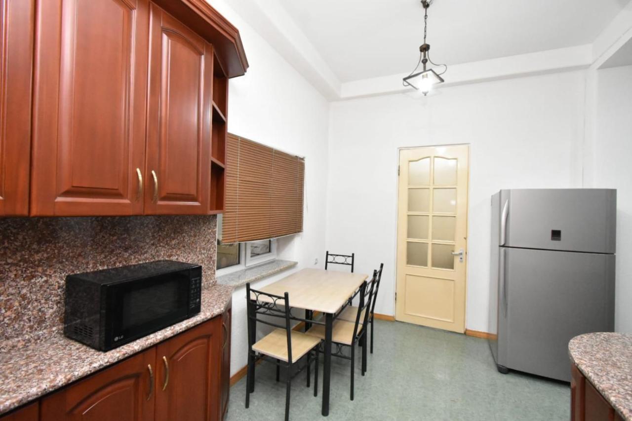 Guesthouses Opera Erévan Extérieur photo